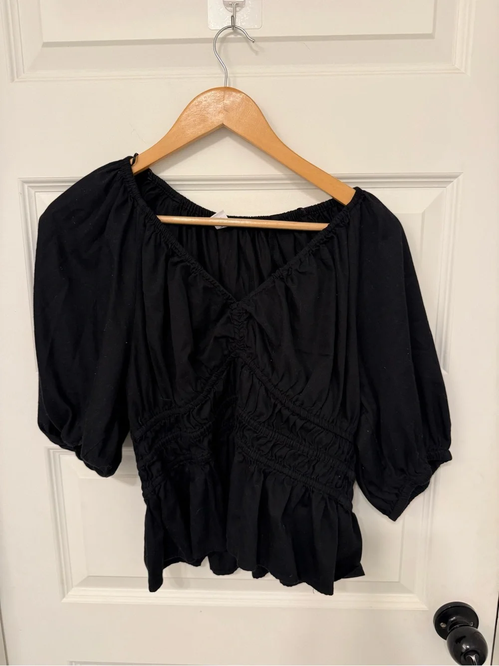 Old Navy Black Ruched Puff Sleeve Peplum Top M